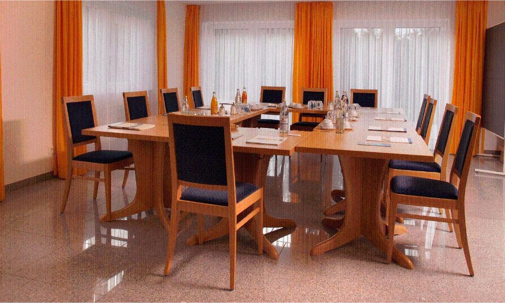 Hotel Gasthof Schuetzen Gbr Laupheim Zewnętrze zdjęcie