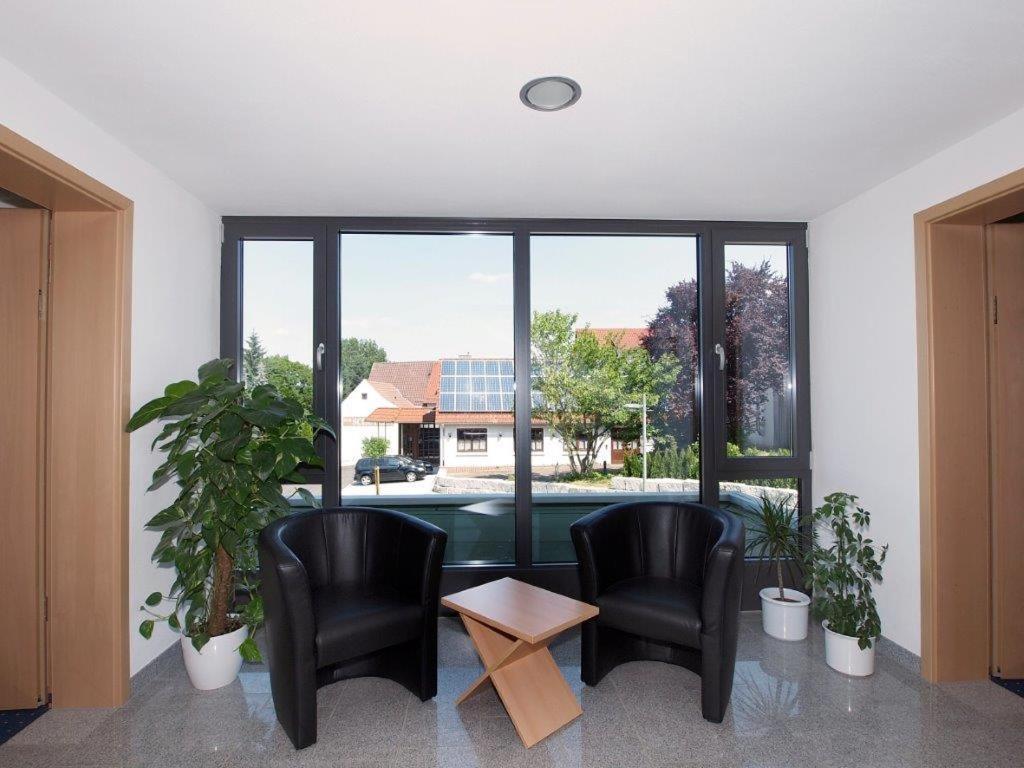 Hotel Gasthof Schuetzen Gbr Laupheim Zewnętrze zdjęcie